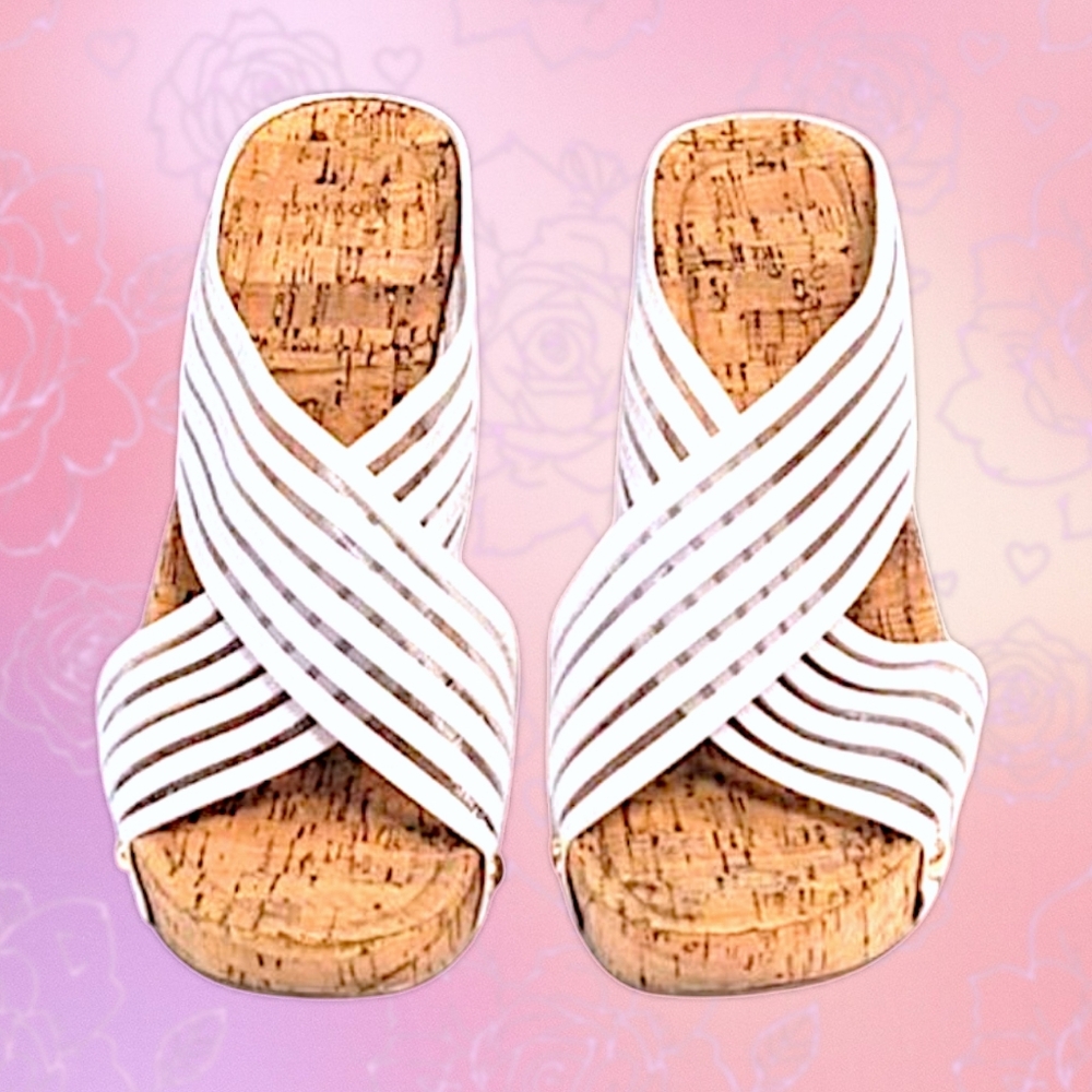 White Wedge Criscross Sandals With Gold Brads Size 9